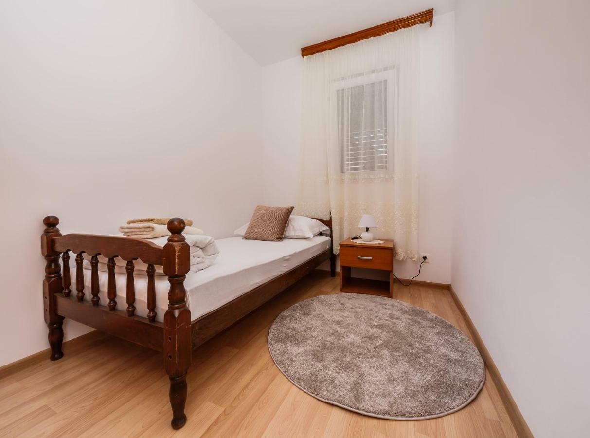 Villa Milena Trogir Exterior photo