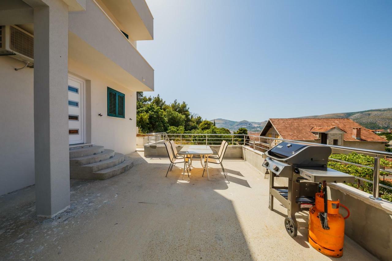 Villa Milena Trogir Exterior photo
